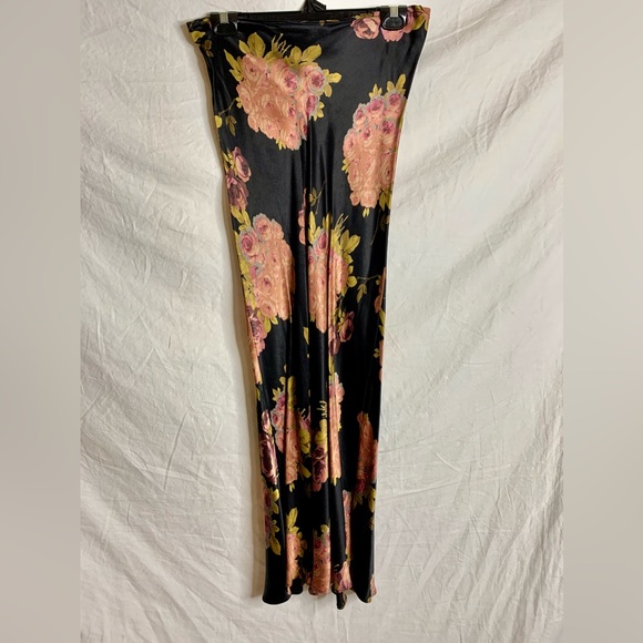 SATIN MERMAID SKIRT VINTAGE - Picture 2 of 5